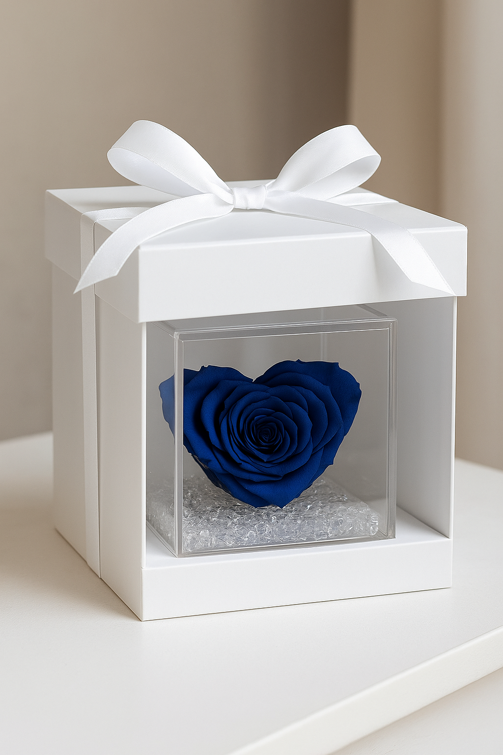 Rosa Stabilizzata a Cuore Grande in Cubo Plexiglass dimensione 14x14